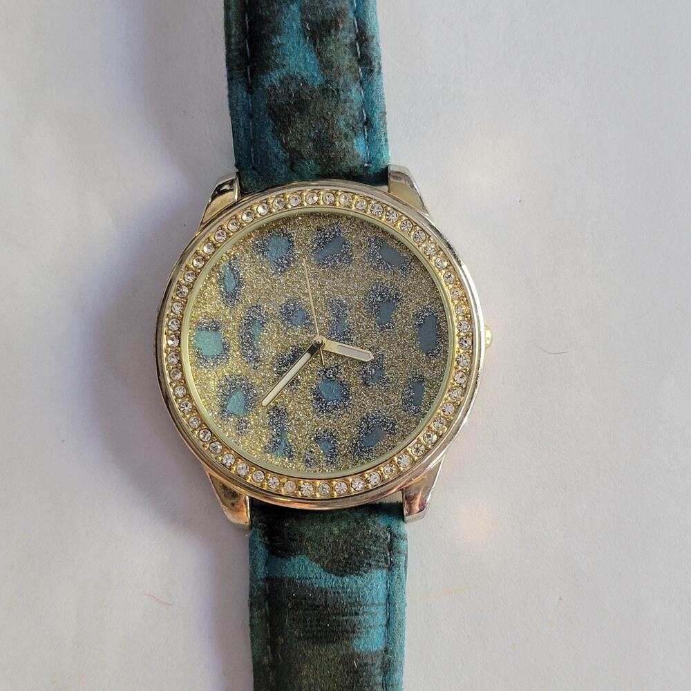 Womens Watch Gold Dial 38mm Gold Case Green Leather Strap Quartz Analog